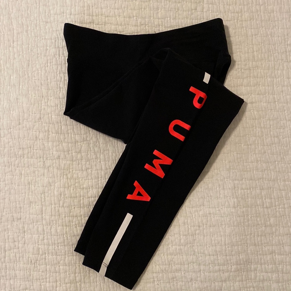 Black PUMA leggings. 3/4 ankle length. Size Large